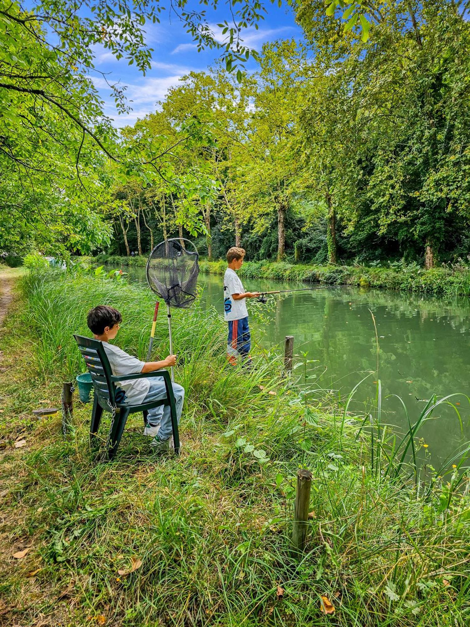 Gite Au Jardin Meilhan-sur-Garonne Zewnętrze zdjęcie